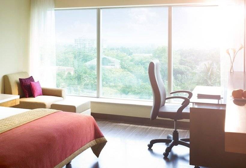 اتاق سوپریور با چشم‌انداز شهر, Vivanta Coimbatore