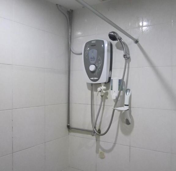 اتاق لوکس سه تخته, Garden Inn
