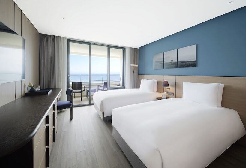 Номер Deluxe Вид на Море, Parnas Hotel Jeju