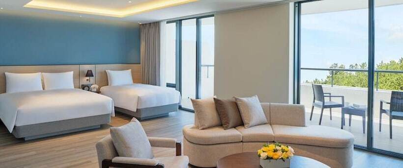 Семейный Полулюкс, Parnas Hotel Jeju