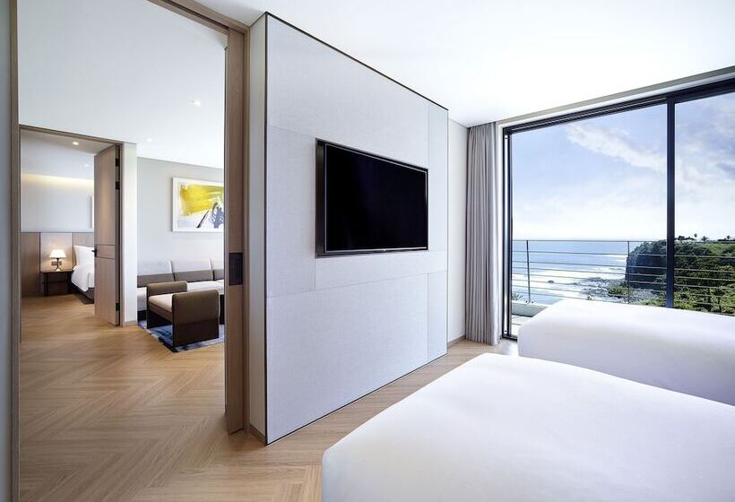 Клубный люкс с видом на море, Parnas Hotel Jeju