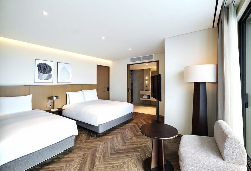 Клубный люкс с видом на море, Parnas Hotel Jeju