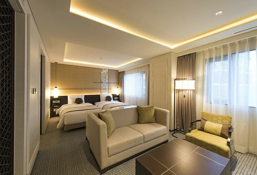 Королевский Люкс, Royal Hotel Seoul