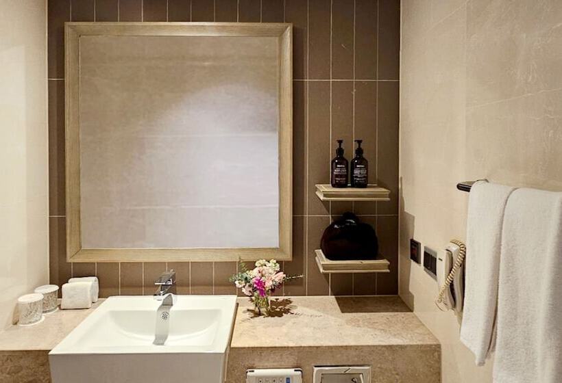 Семейный Номер, Royal Hotel Seoul