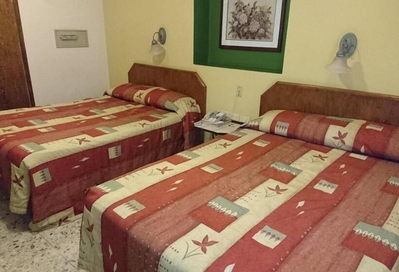 Quarto Estandar 2 Camas Casal, Suites Kino