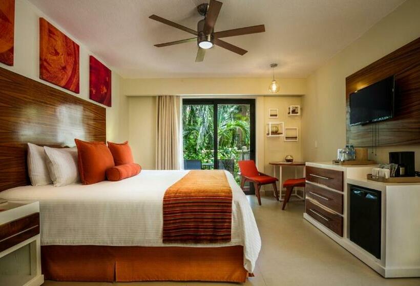 Quarto Triplo Deluxe com Vistas, Sunscape Sabor Cozumel