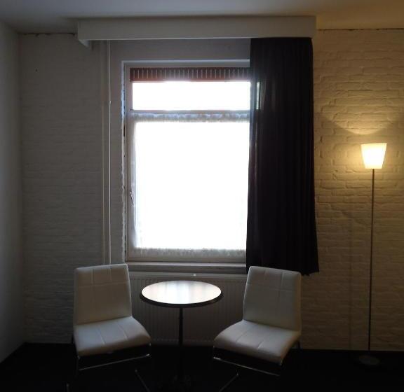 스탠다드 싱글 룸, Café Restaurant De Posthoorn