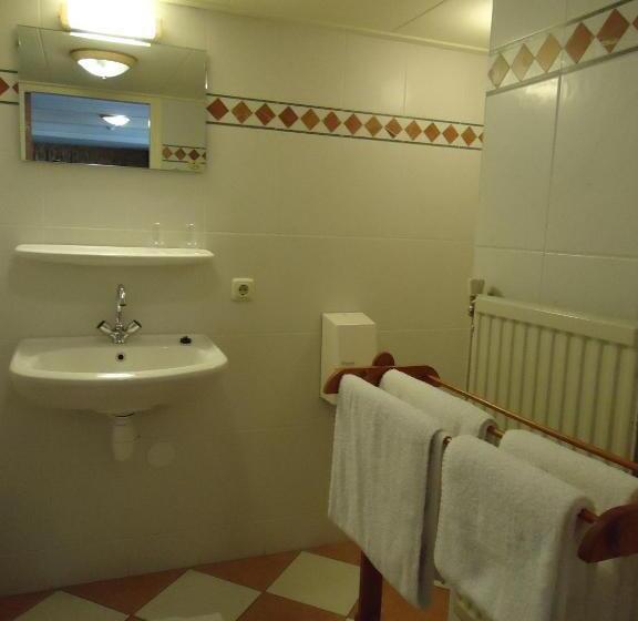 Quarto deluxe, Café Restaurant De Posthoorn