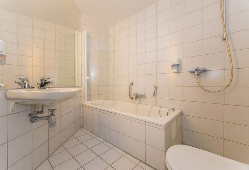 Семейный Номер, Fast Hotel Lofoten