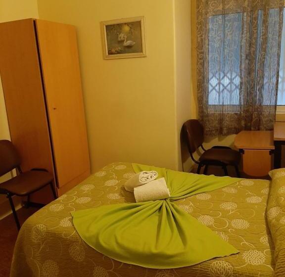 Quarto Economy, Alojamento Local Pensão Rossio