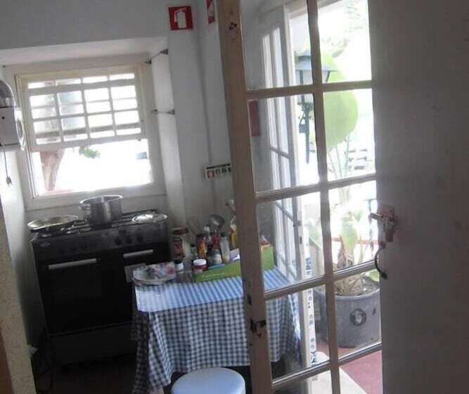 Quarto Triplo Estandar, Hostel The White Butterfly