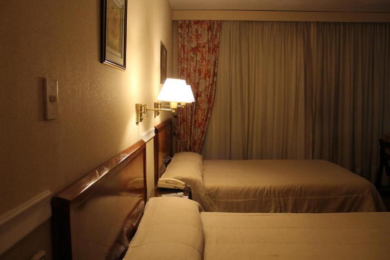 اتاق استاندارد, Premier Hill Suites
