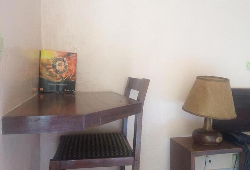 اتاق استاندارد سه نفره, Hôtel Saint Louis Sun Dakar