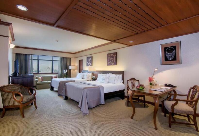Premium Family Room, The Sukosol