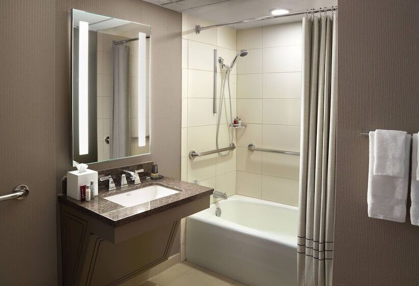 带2个双人床的标准工作室, Atlanta Airport Marriott