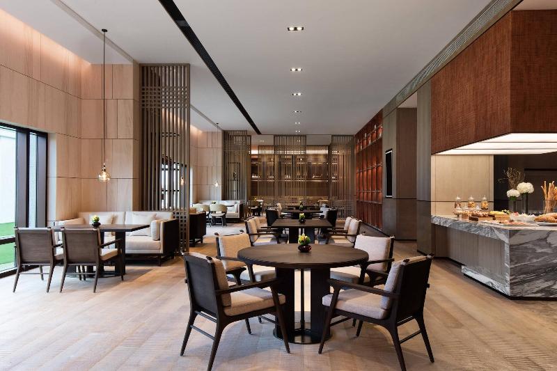 Номер Стандарт Адаптированный для Инвалидов, Best Western Plus Airport Plaza