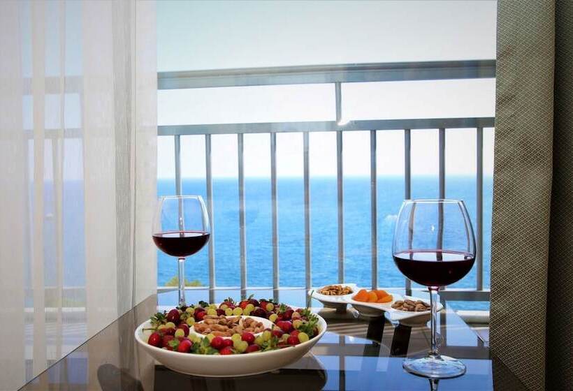 Chambre Standard Vue Mer, Lara Otel