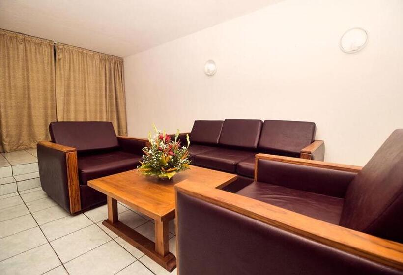 Bungalow Estandar 2 Quartos, Sarakawa