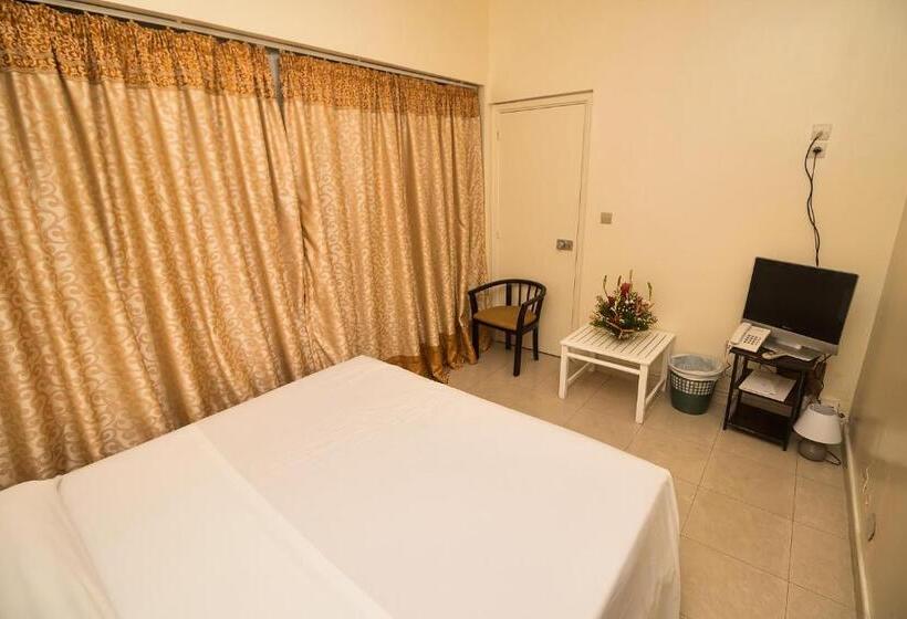 Quarto Estandar Individual, Sarakawa