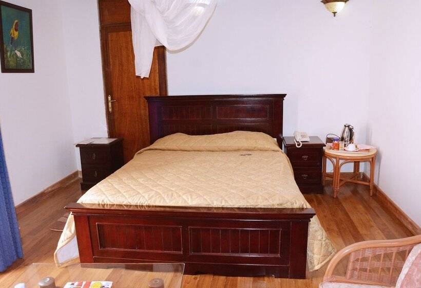 اتاق اجرایی, White Horse Inn