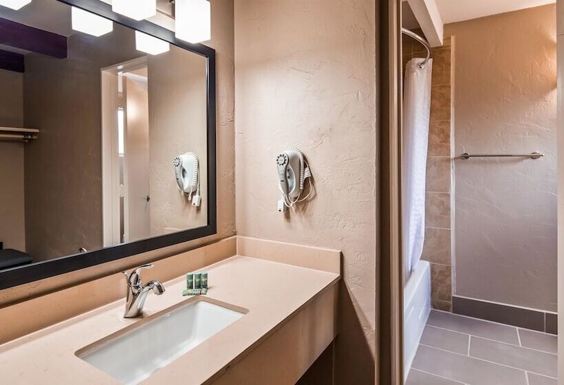 스위트, Best Western Mission Inn