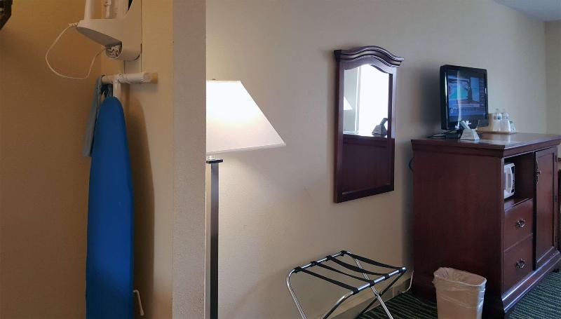 스탠다드 룸 킹사이즈 침대, Best Western Point South