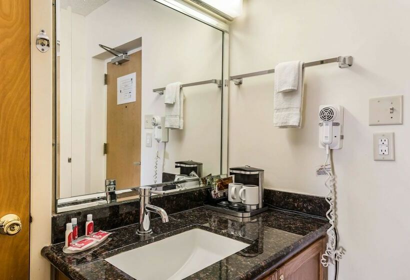 Номер Стандарт 2 Двуспальные Кровати, Econo Lodge Quakertown