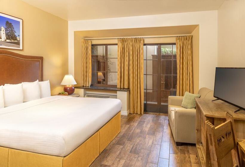 Номер Superior, Clocktower Inn Ventura