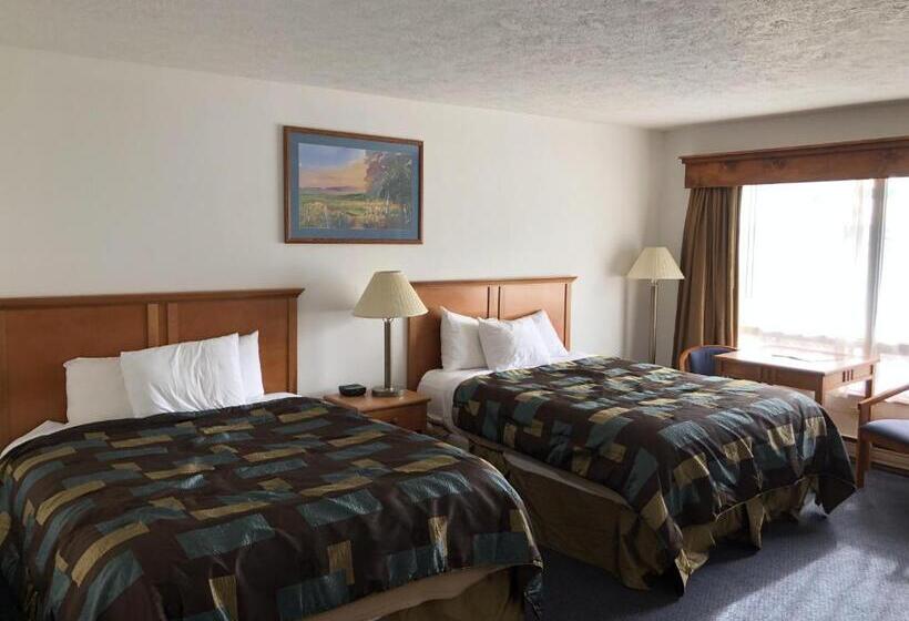 Четырехместный Номер Стандарт, Corn Palace Inn