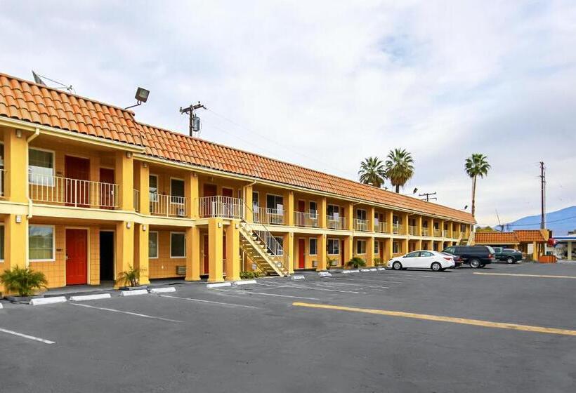 스탠다드 룸 킹사이즈 침대, Econo Lodge San Bernardino I-215