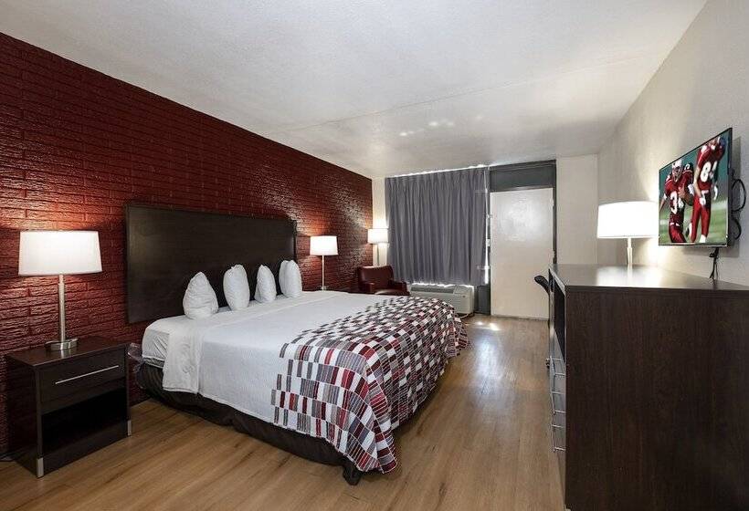 디럭스 룸, Red Roof Inn West Point