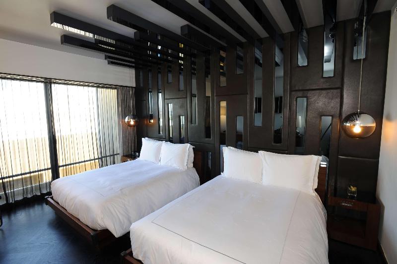 Номер Deluxe, Sixty Beverly Hills