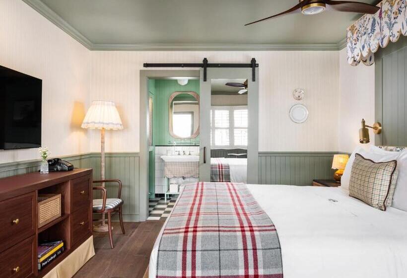 스탠다드 룸 킹사이즈 침대, Le Petit Pali At 8th Ave