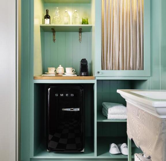 장애인을 위한 킹사이즈 침대 스탠다드 룸, Le Petit Pali At 8th Ave