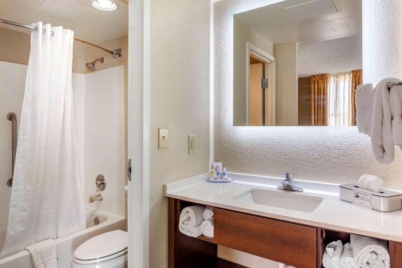 Люкс Кровать Кинг, Comfort Inn & Suites