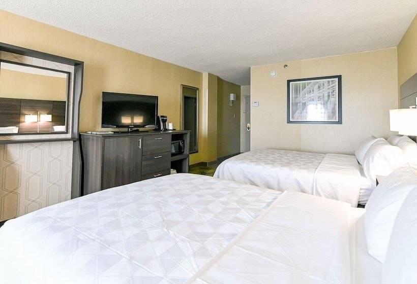 带2个双人床的标准工作室, Holiday Inn University Area Charlottesville, An Ihg