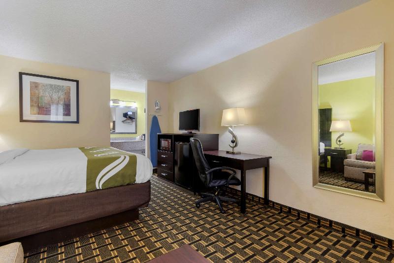 Quarto Estandar Cama King, Quality Inn