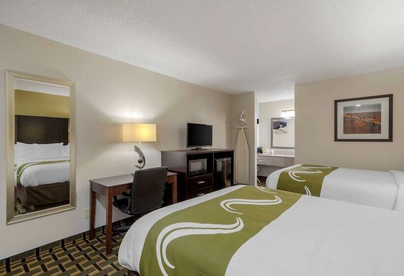 Quarto Estandar 2 Camas Casal, Quality Inn