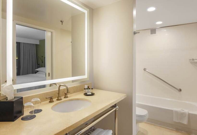 套房, Sheraton Suites Market Center Dallas
