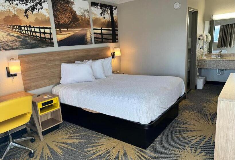 Номер Стандарт, Days Inn By Wyndham Cloverdale Greencastle