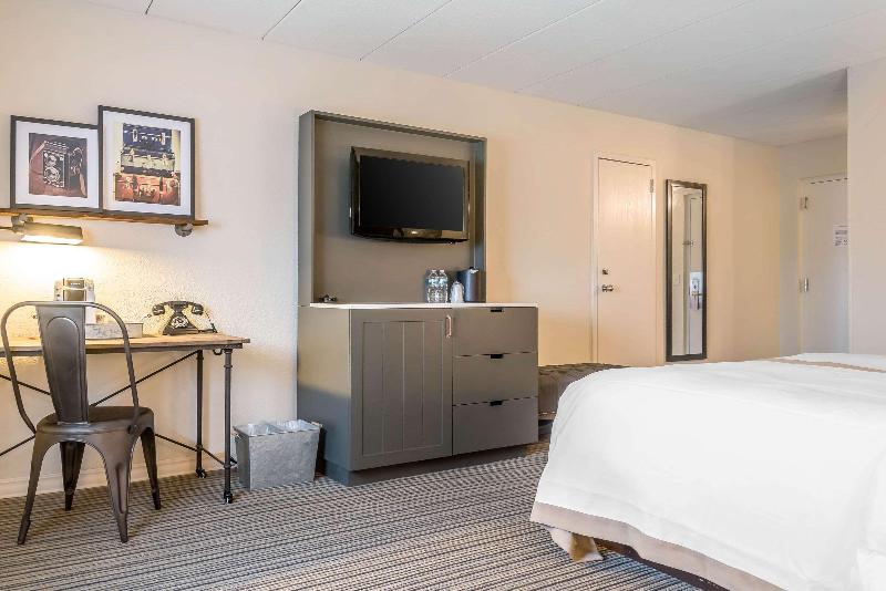 חדר סטנדרט עם מיטת קינג, Doubletree By Hilton  Deerfield Beach  Boca Raton
