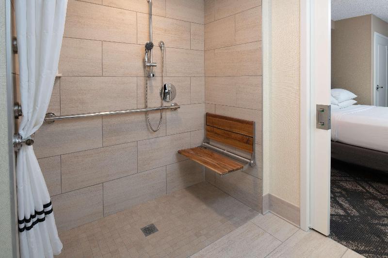 Люкс Кровать Кинг, Embassy Suites San Francisco Airport   South San Francisco