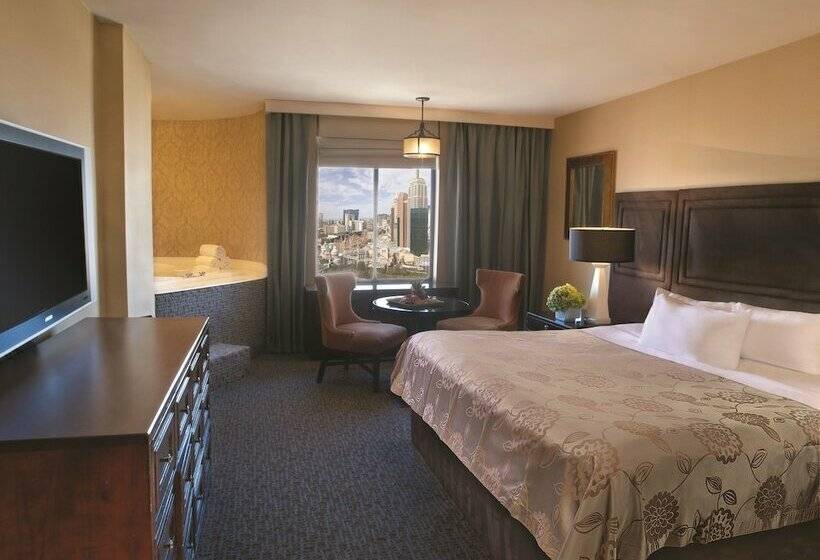 اتاق سوپریور با تخت بزرگ, Excalibur Hotel & Casino