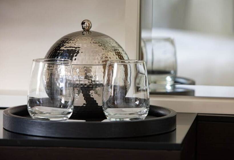 سوییت جونیور, Jw Marriott Essex House New York