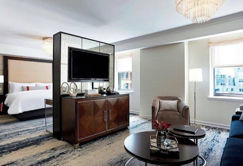 سوییت جونیور, Jw Marriott Essex House New York