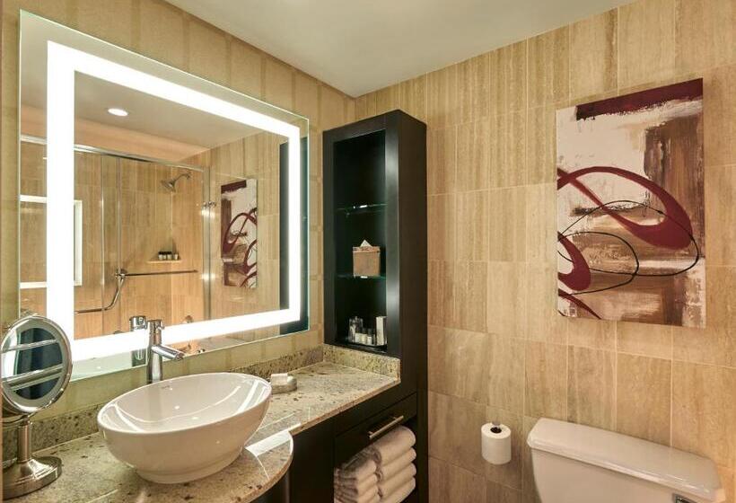 اتاق لوکس با تخت بزرگ, Golden Nugget Hotel & Casino Las Vegas