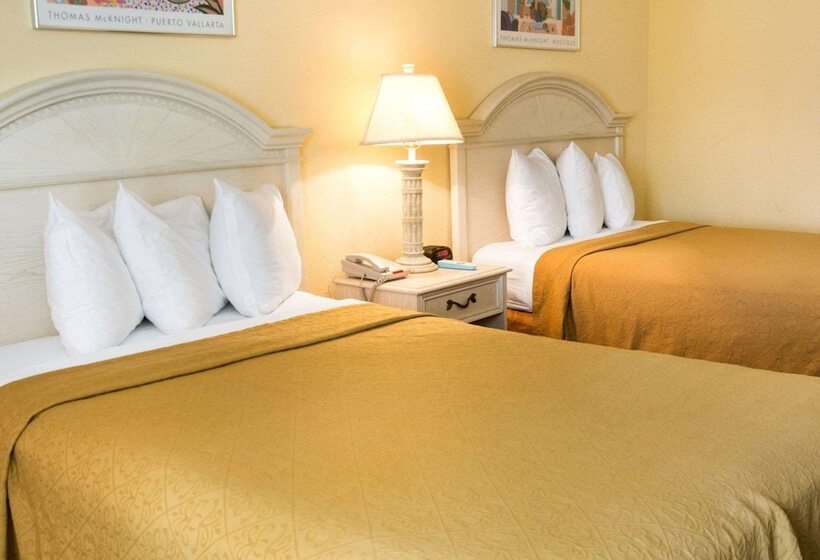 스탠다드 룸 더블 침대 2개, Quality Inn & Suites Oceanfront