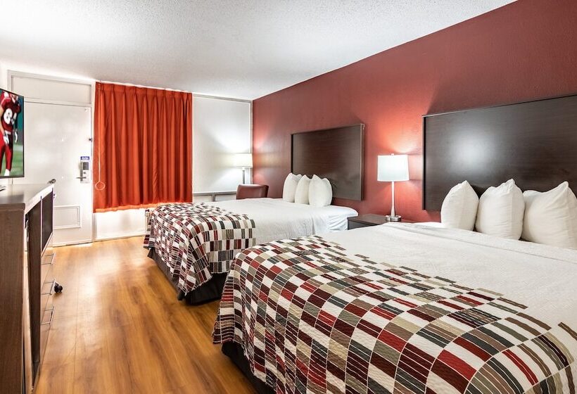 디럭스 룸, Red Roof Inn Forsyth