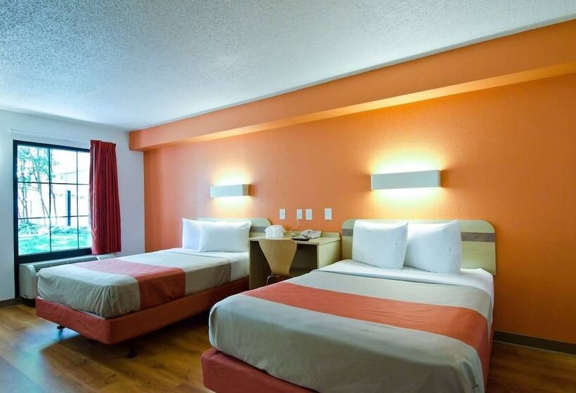 Номер Стандарт 2 Двуспальные Кровати, Motel 6 Frederick, Md   Fort Detrick
