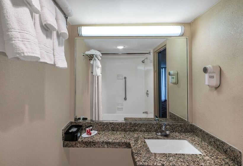 Номер Стандарт 2 Двуспальные Кровати, Days Inn By Wyndham Carlisle North